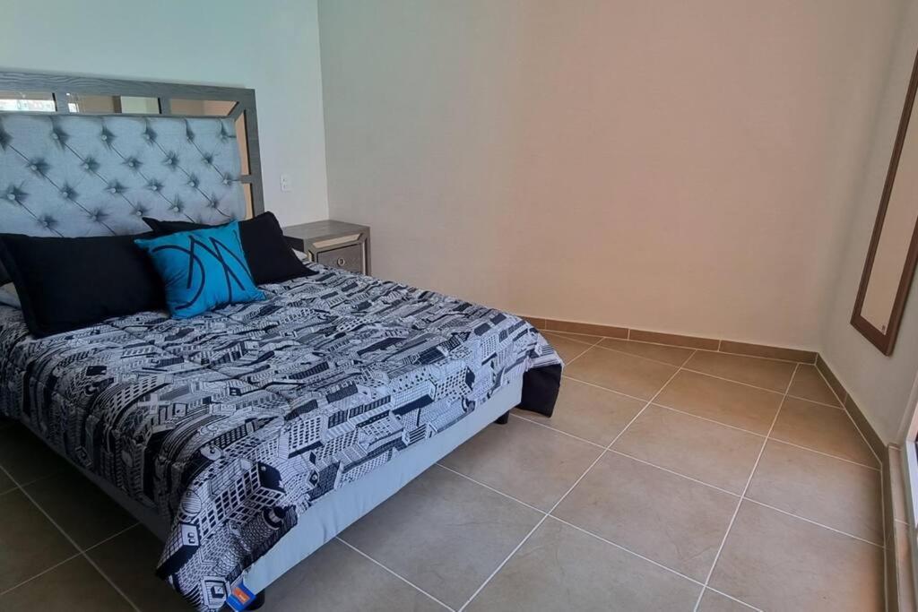 Departamento Con Laguna Artificial Cancún Exterior foto